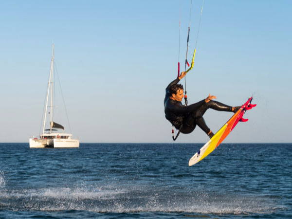 Tailor made kitesurf cruise